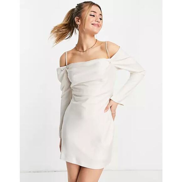 EVER NEW Evangelina Draped Whited Satin Cold Shoulder Dress US 4 NWT - Picture 14 of 16